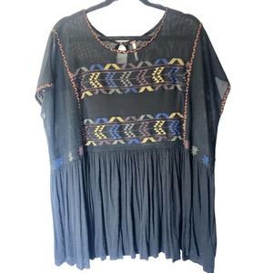 Free People Shenandoah Aztec Flowy Short Sleeved Geometric Black Blouse Size M